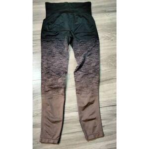 PINK Victoria’s Secret Ombre Ultimate Seamless Legging Yoga Pant Black Pink Smal